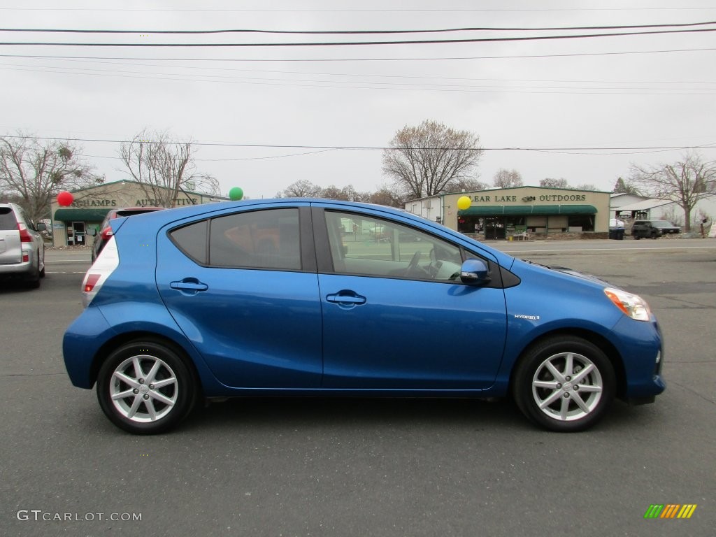 2012 Prius c Hybrid Three - Blue Streak Metallic / Light Blue Gray/Black photo #8