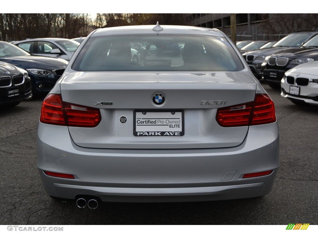 2013 3 Series 328i xDrive Sedan - Glacier Silver Metallic / Black photo #4