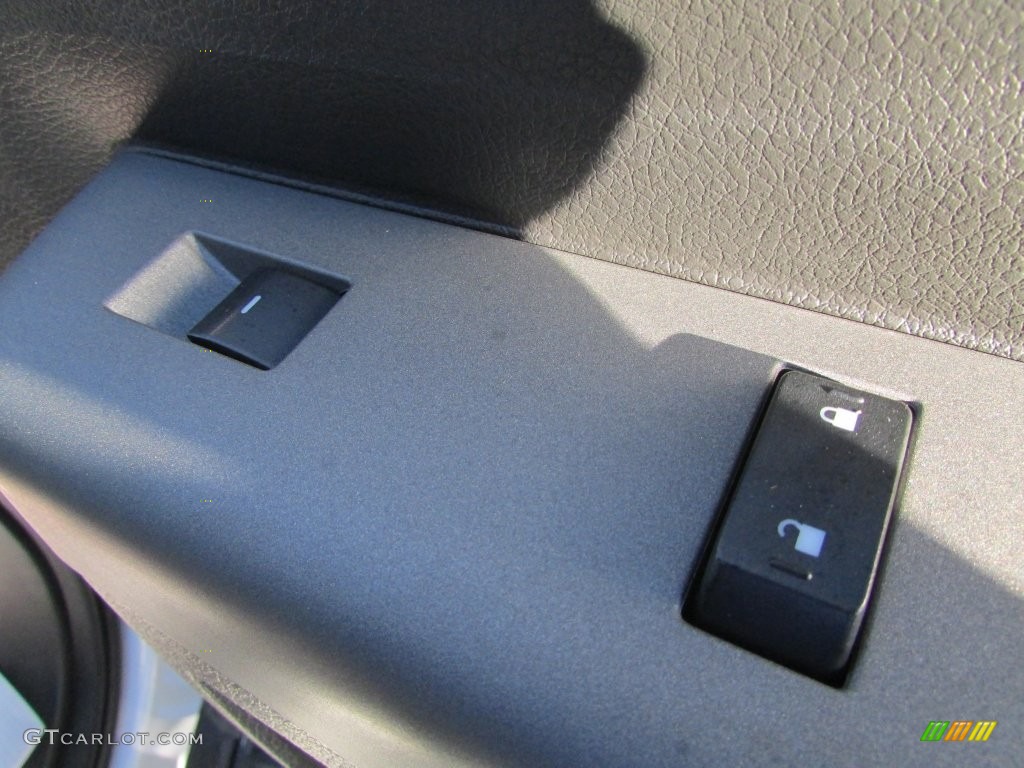 2012 F350 Super Duty Lariat Crew Cab 4x4 Dually - Oxford White / Black photo #17