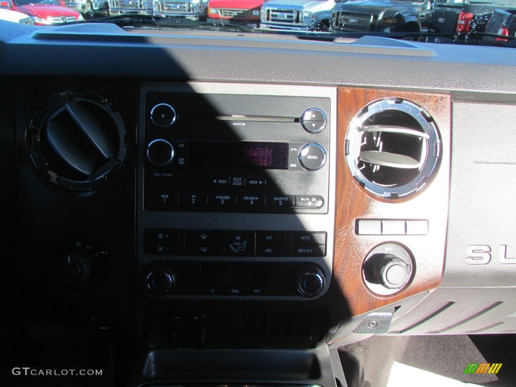 2012 F350 Super Duty Lariat Crew Cab 4x4 Dually - Oxford White / Black photo #22