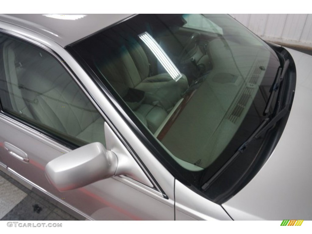2006 DTS Luxury - Light Platinum Metallic / Ebony Black photo #101