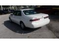 Super White - Camry CE Photo No. 3