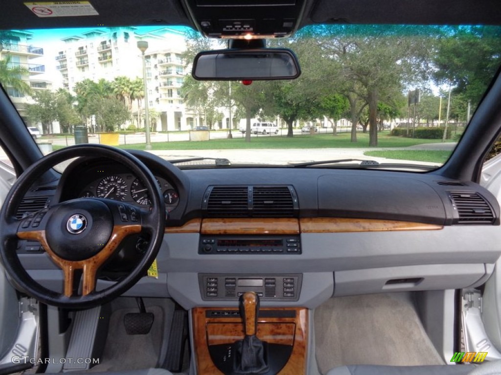 2002 BMW X5 3.0i Grey Dashboard Photo #109442754