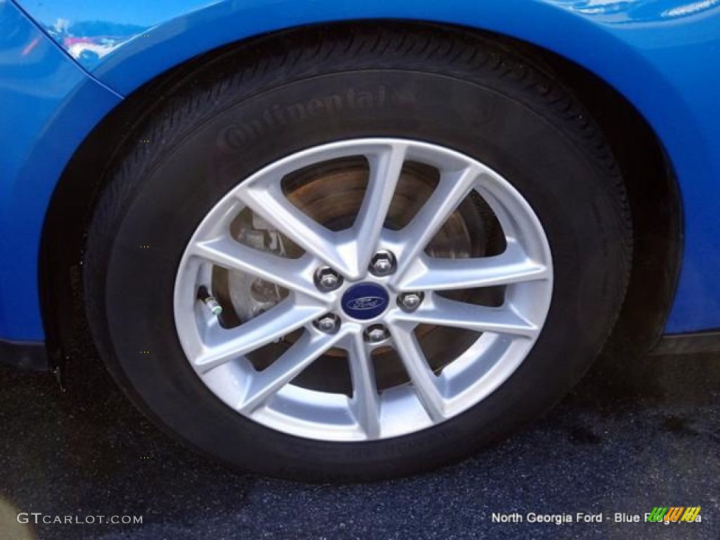 2015 Focus SE Sedan - Blue Candy Metallic / Medium Light Stone photo #9