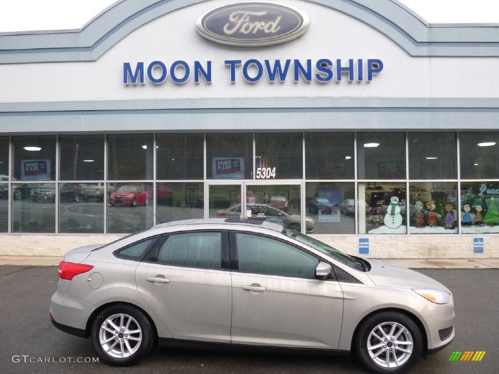 2015 Focus SE Sedan - Tectonic Metallic / Charcoal Black photo #1