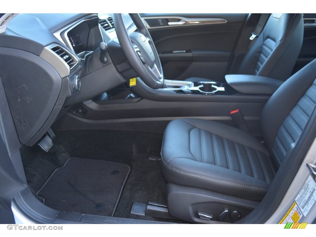 2016 Fusion SE - Ingot Silver Metallic / Charcoal Black photo #7