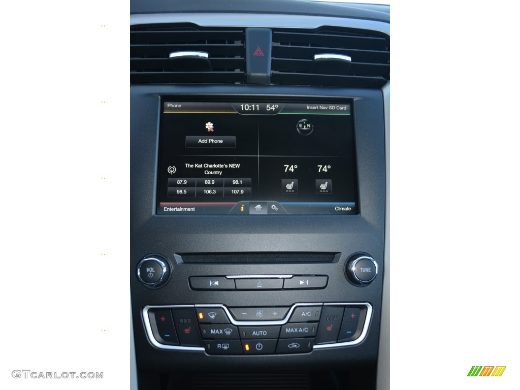 2016 Fusion SE - Ingot Silver Metallic / Charcoal Black photo #12