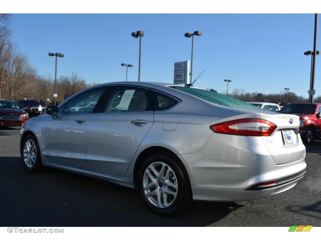 2016 Fusion SE - Ingot Silver Metallic / Charcoal Black photo #23