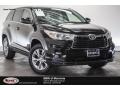 Attitude Black Metallic 2015 Toyota Highlander LE