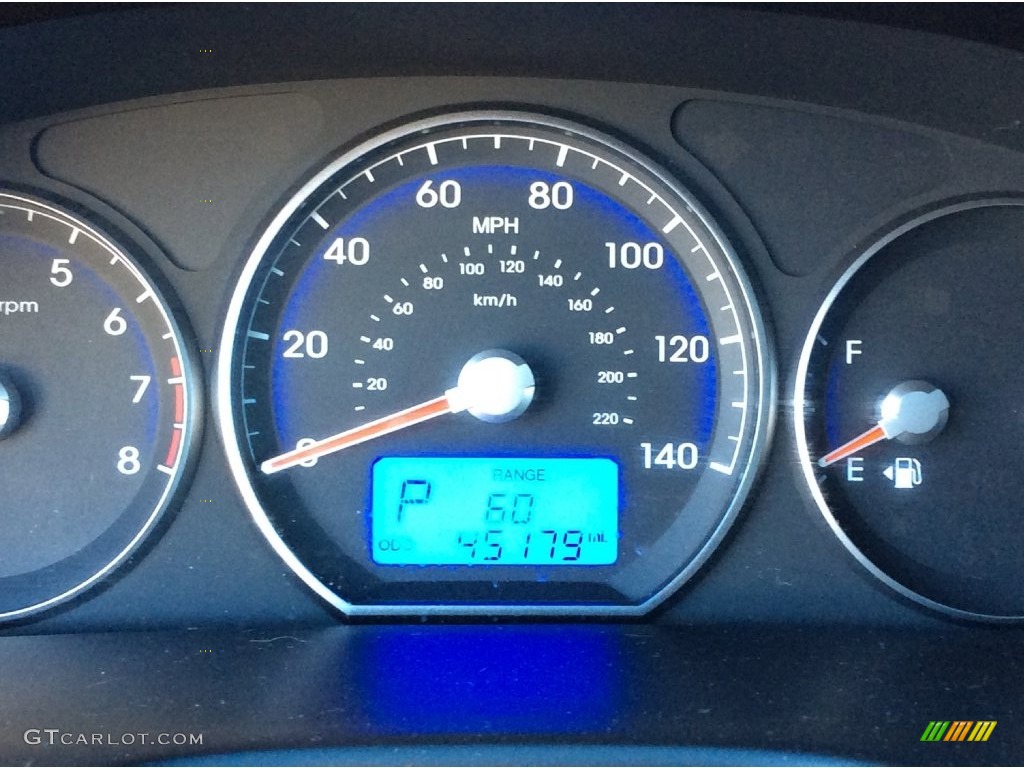2010 Santa Fe SE 4WD - Pearl White / Cocoa Black photo #21
