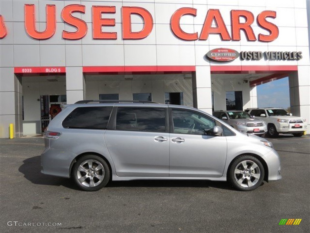 2012 Sienna SE - Predawn Gray Mica / Dark Charcoal photo #9