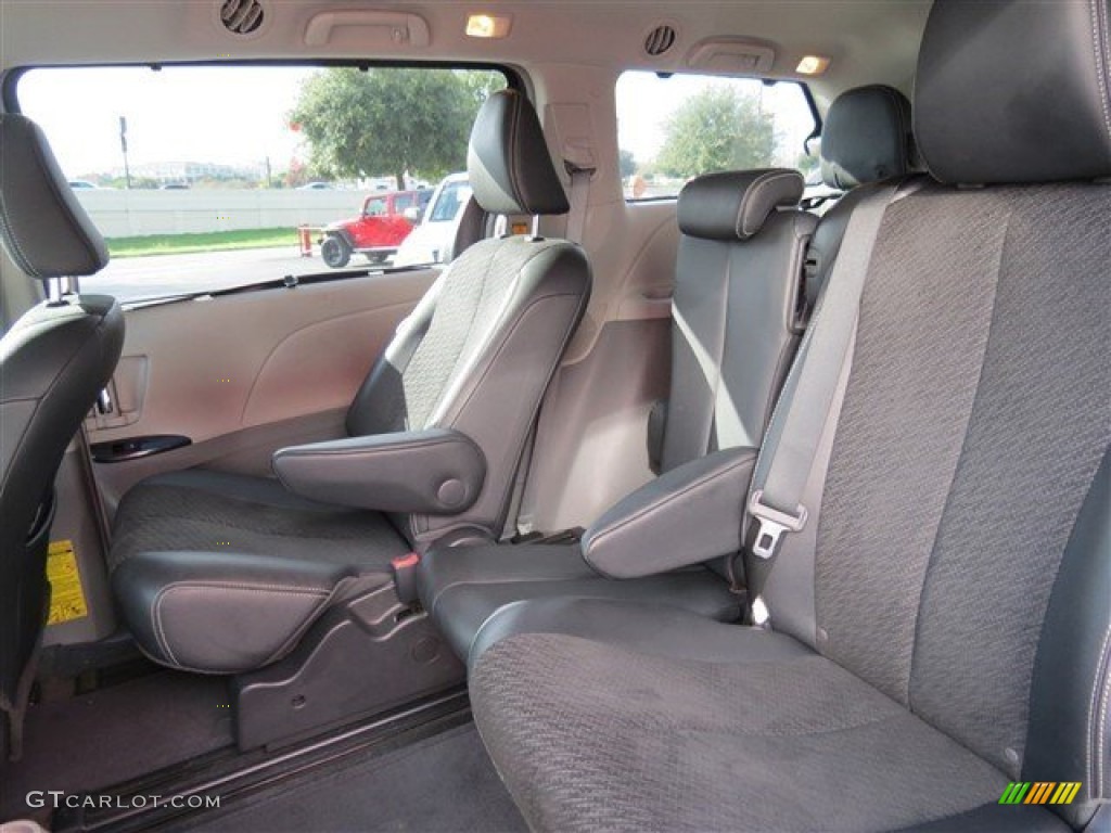 2012 Sienna SE - Predawn Gray Mica / Dark Charcoal photo #15