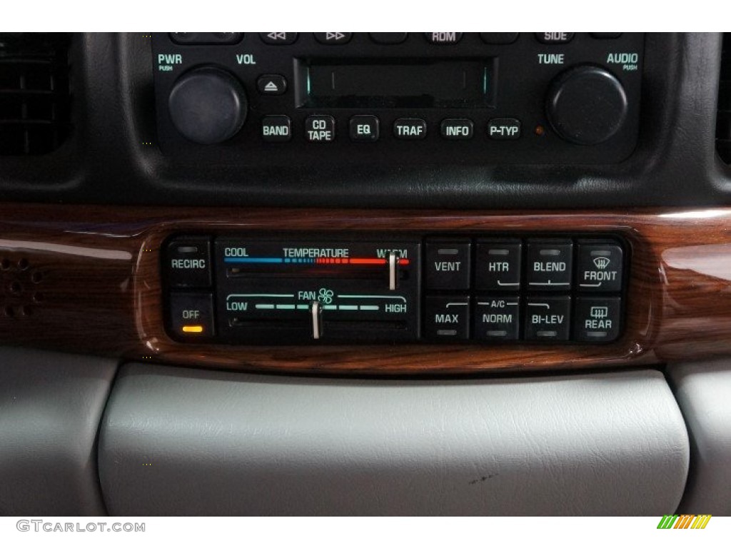 2004 LeSabre Custom - Platinum Metallic / Medium Gray photo #41