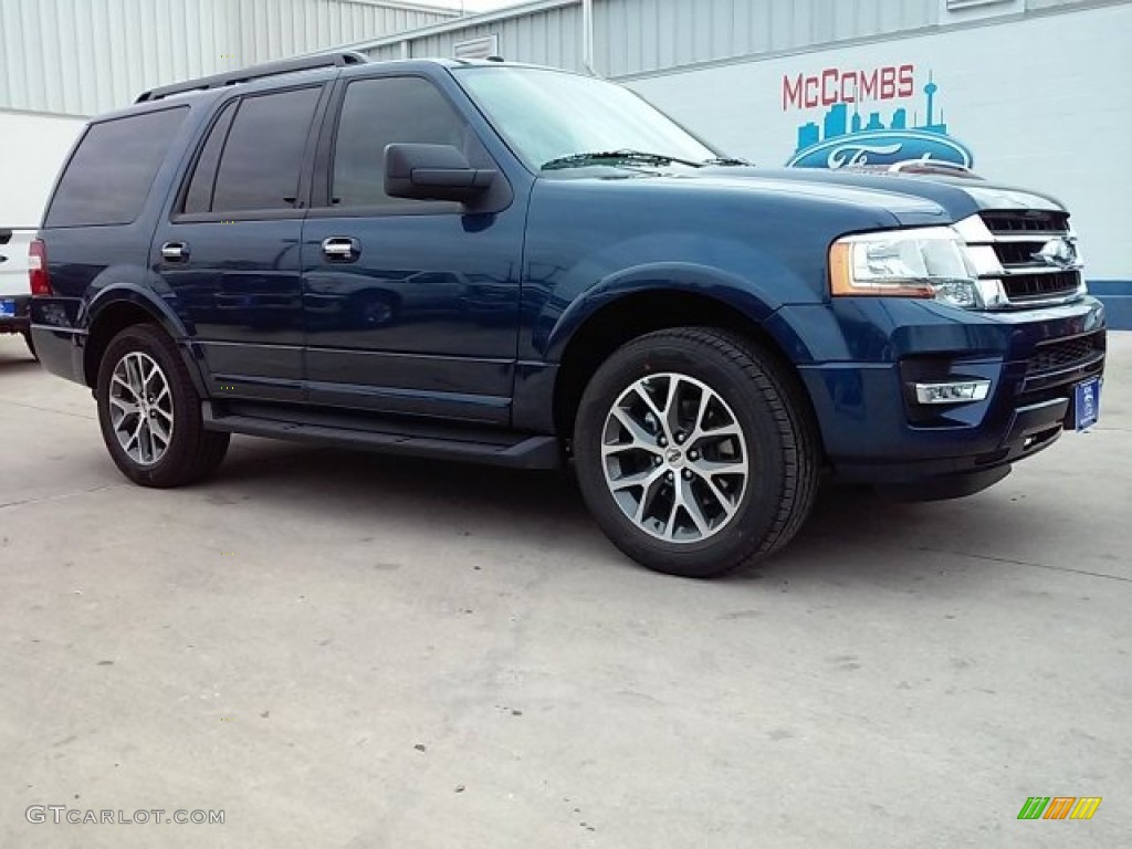 2016 Expedition XLT - Blue Jeans Metallic / Dune photo #1