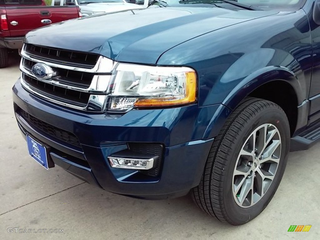 2016 Expedition XLT - Blue Jeans Metallic / Dune photo #6