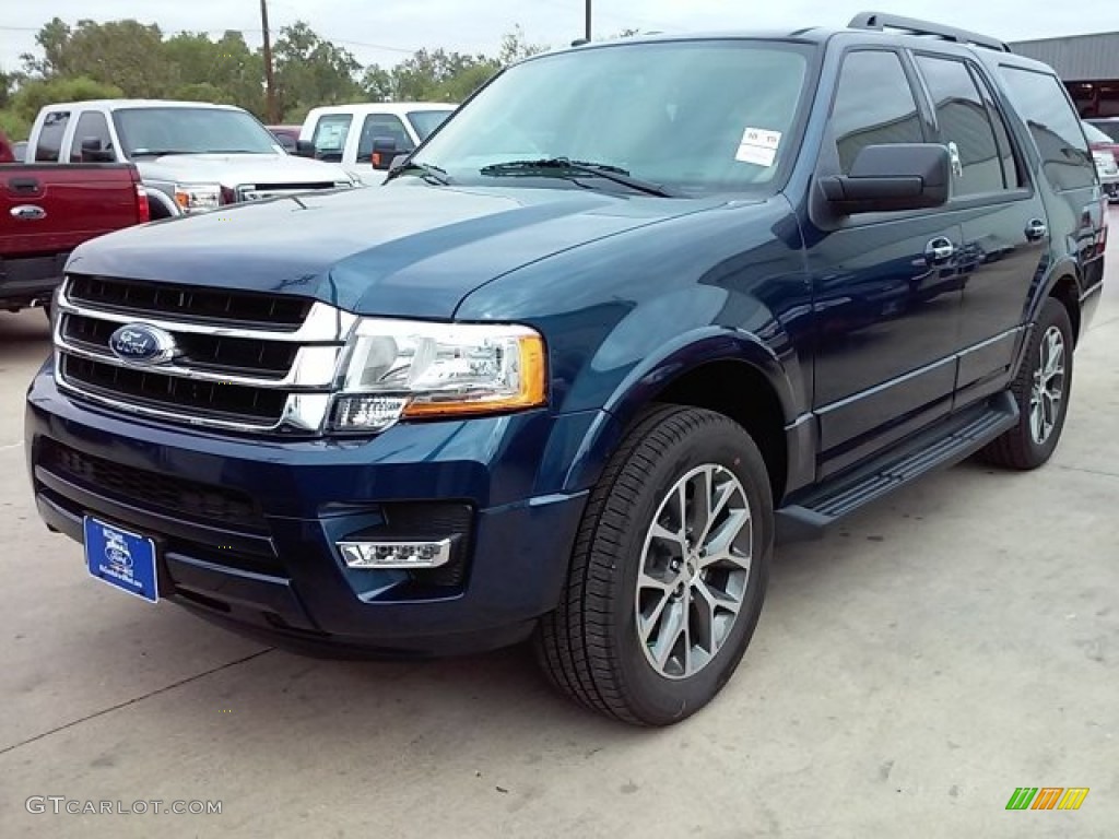 2016 Expedition XLT - Blue Jeans Metallic / Dune photo #7