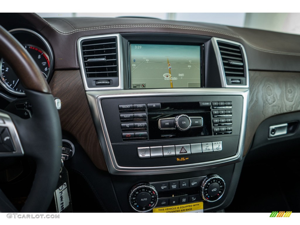 2016 Mercedes-Benz GL 350 BlueTEC 4Matic Controls Photo #109464110