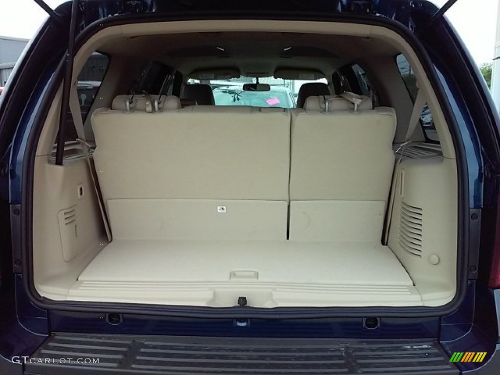 2016 Expedition XLT - Blue Jeans Metallic / Dune photo #17