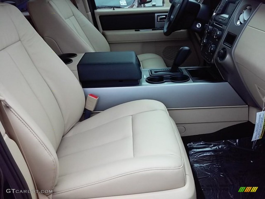 2016 Expedition XLT - Blue Jeans Metallic / Dune photo #25