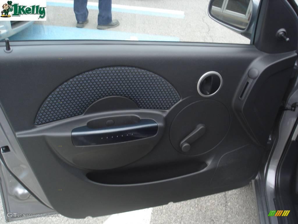 2007 Aveo 5 LS Hatchback - Medium Gray / Charcoal Black photo #6