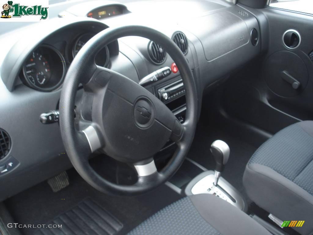 2007 Aveo 5 LS Hatchback - Medium Gray / Charcoal Black photo #7