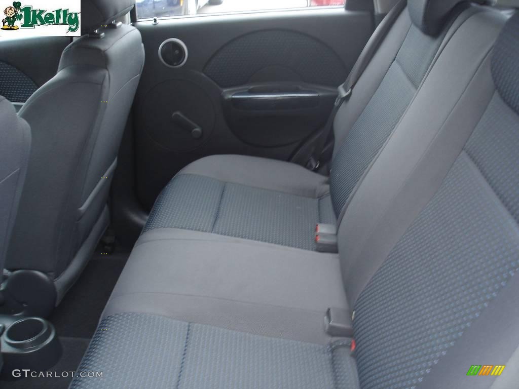 2007 Aveo 5 LS Hatchback - Medium Gray / Charcoal Black photo #12
