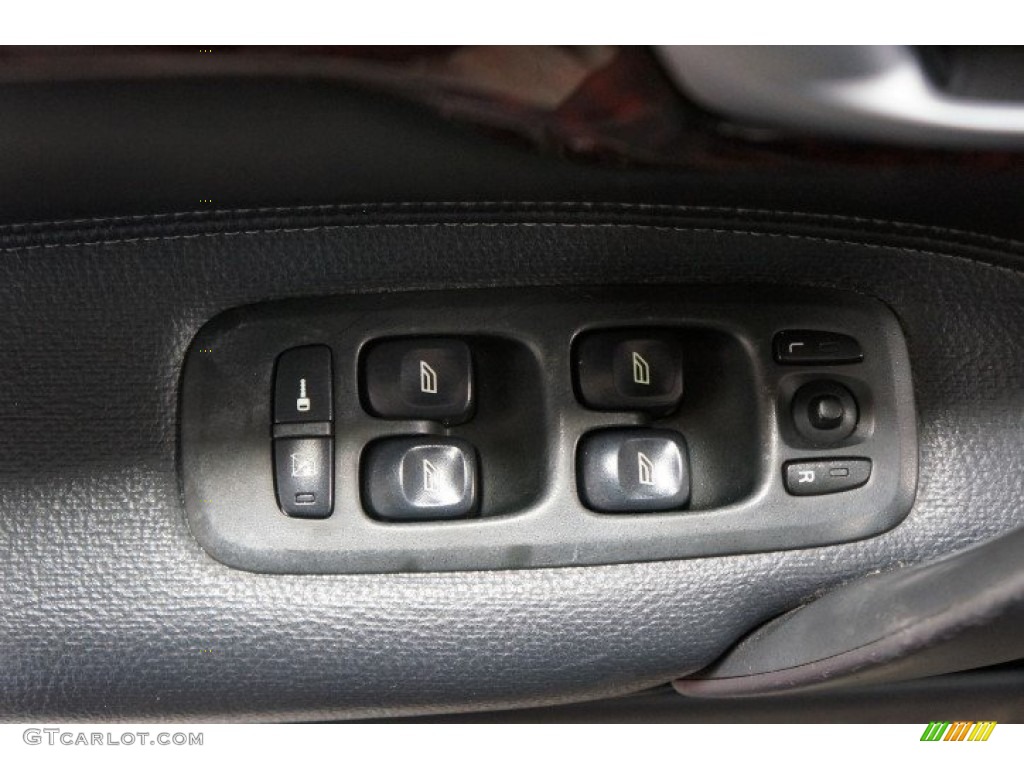 2004 V70 2.5T - Nautic Blue Metallic / Taupe photo #13