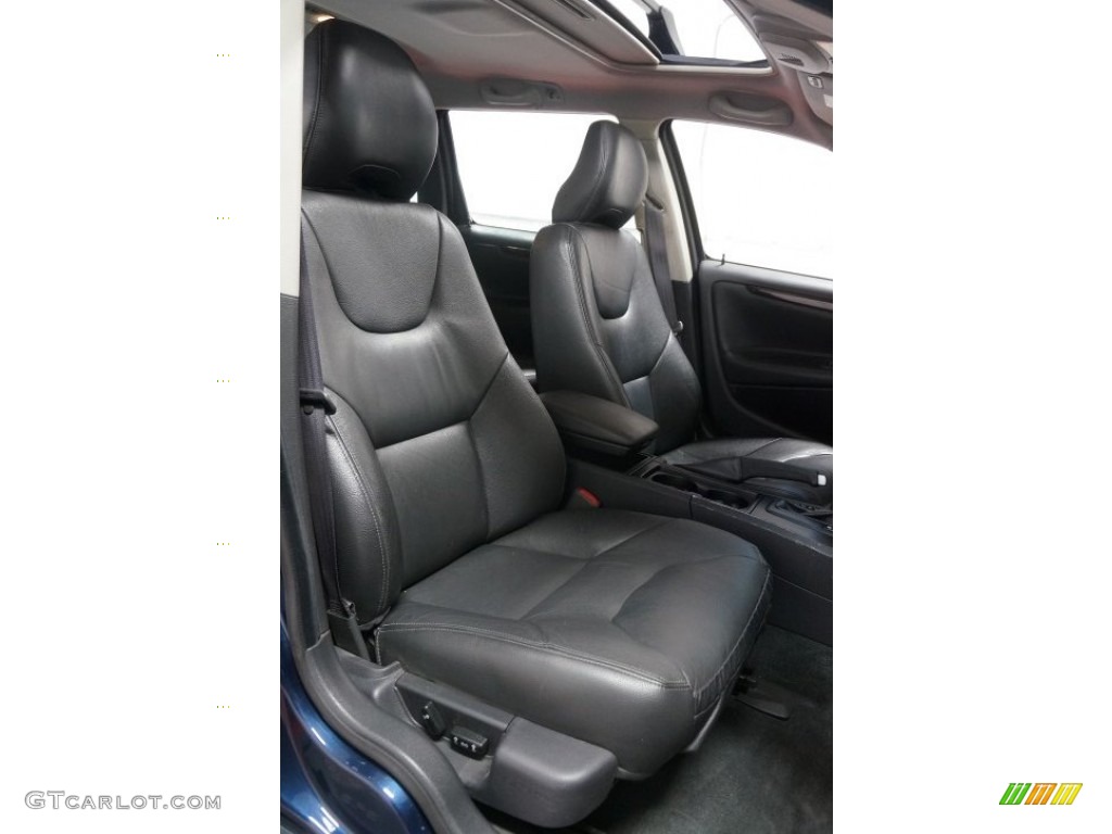 2004 V70 2.5T - Nautic Blue Metallic / Taupe photo #18