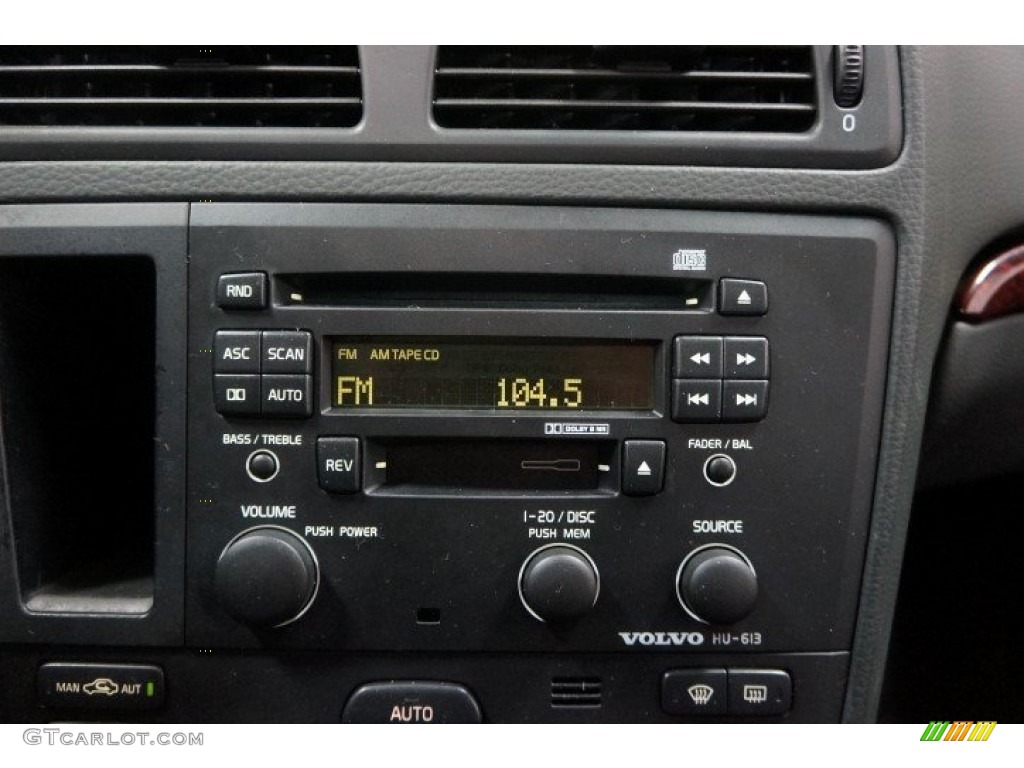 2004 V70 2.5T - Nautic Blue Metallic / Taupe photo #37