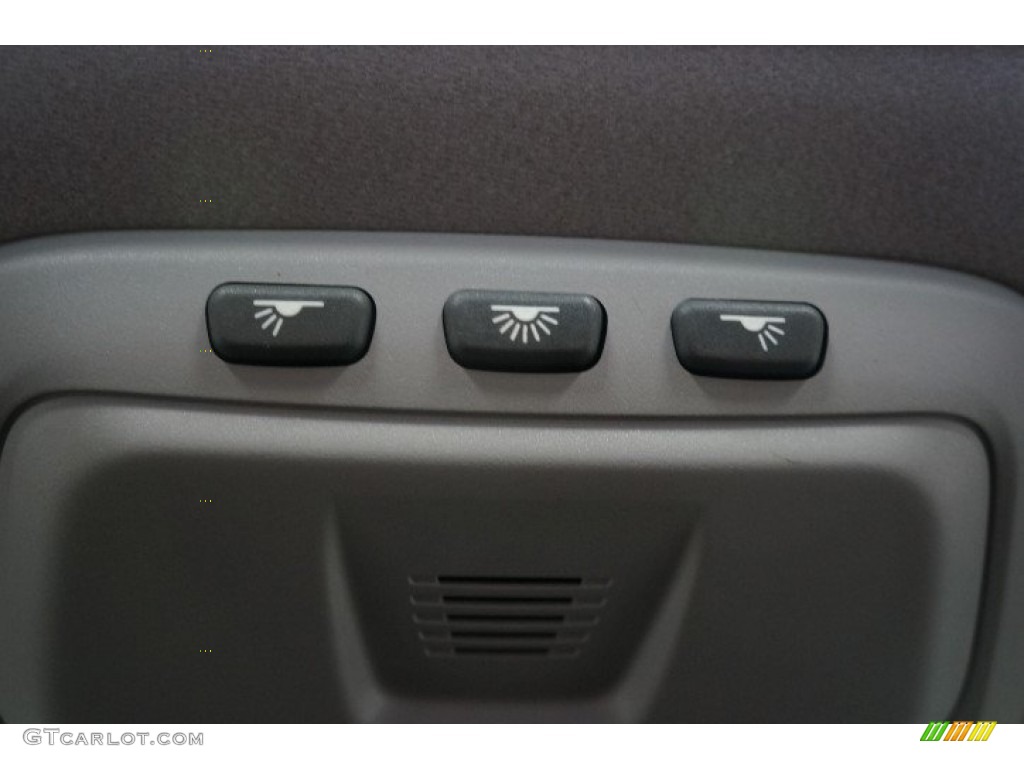 2004 V70 2.5T - Nautic Blue Metallic / Taupe photo #41