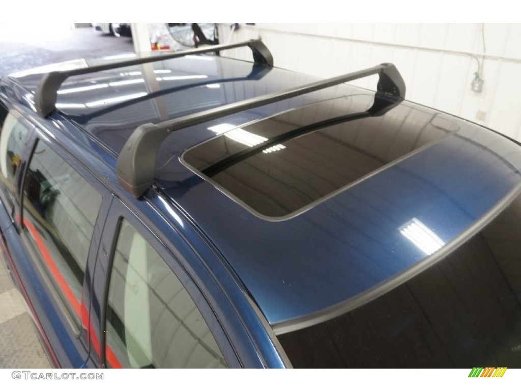 2004 V70 2.5T - Nautic Blue Metallic / Taupe photo #87