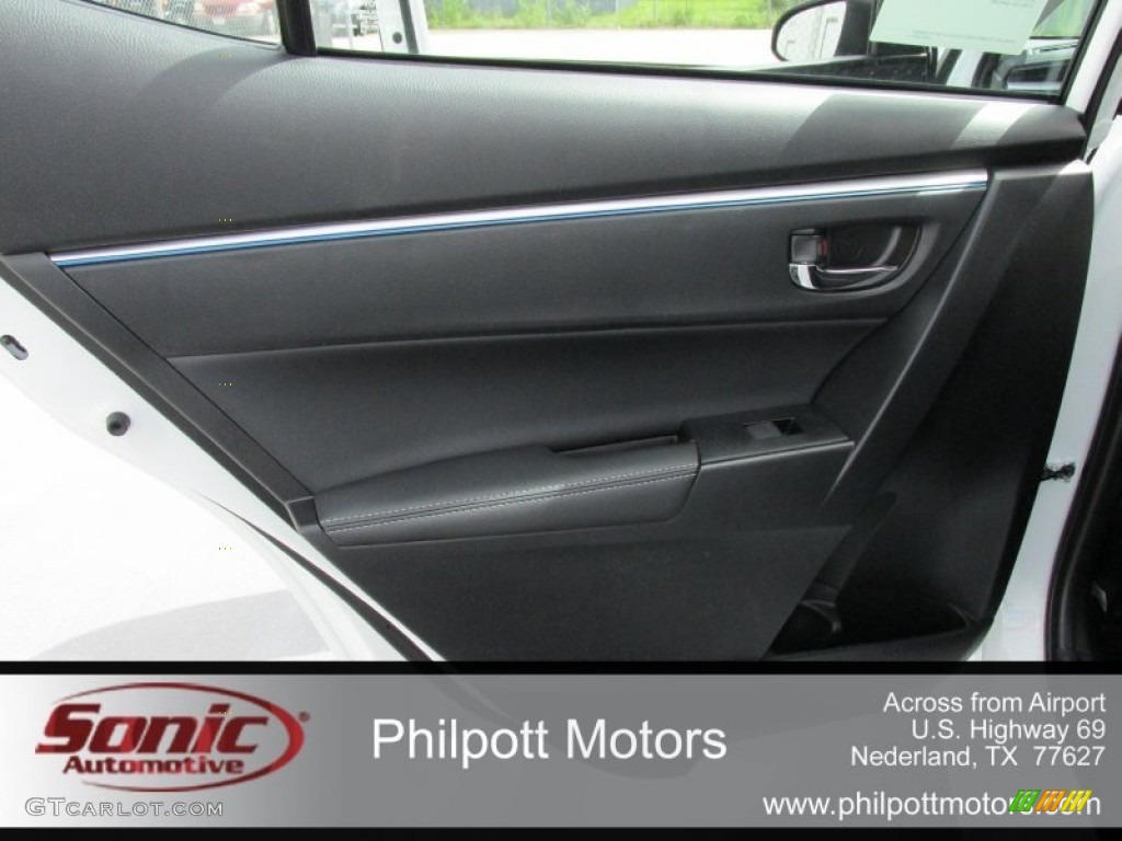 2016 Corolla S Plus - Super White / Black photo #18