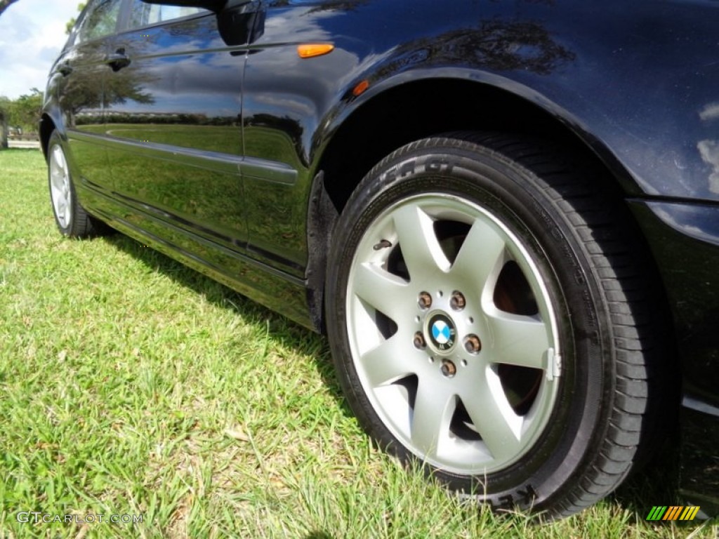 2003 3 Series 325xi Sedan - Jet Black / Sand photo #36