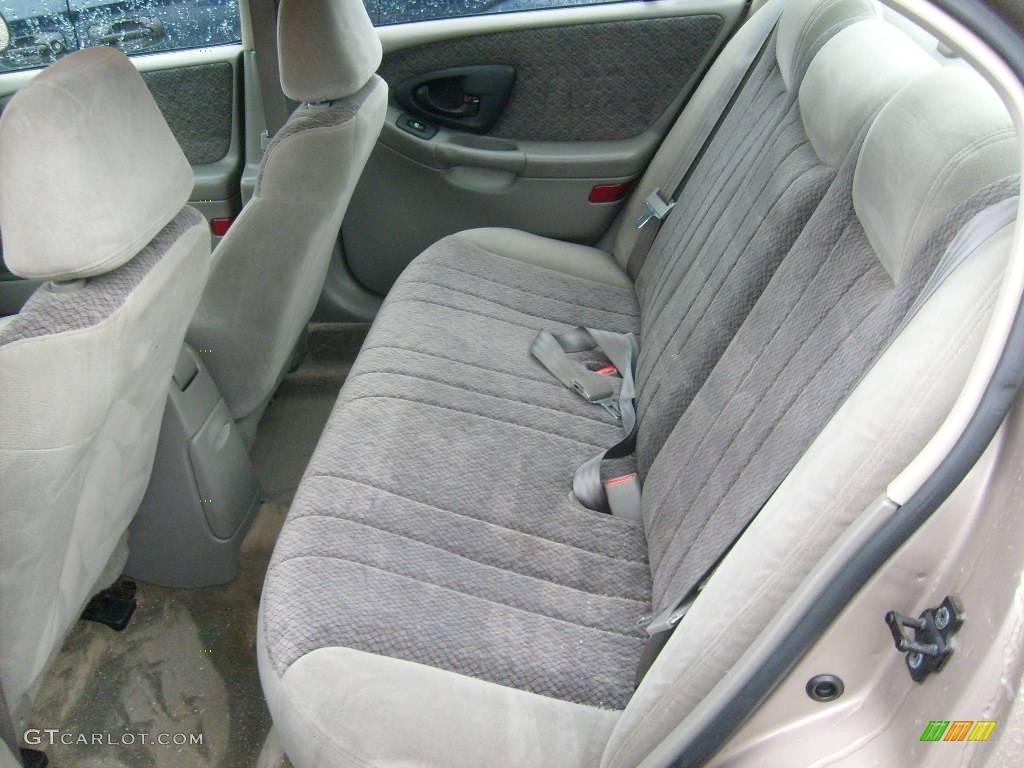 2000 Malibu Sedan - Sandrift Metallic / Gray photo #11