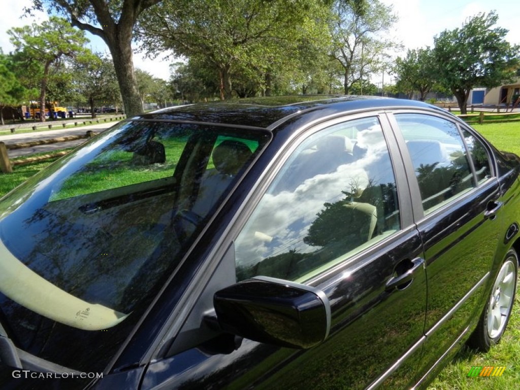 2003 3 Series 325xi Sedan - Jet Black / Sand photo #41