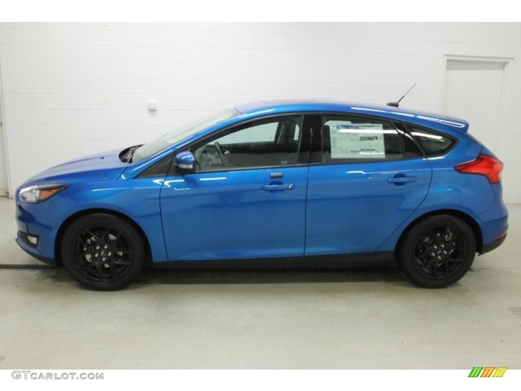 2016 Focus SE Hatch - Blue Candy / Charcoal Black photo #1