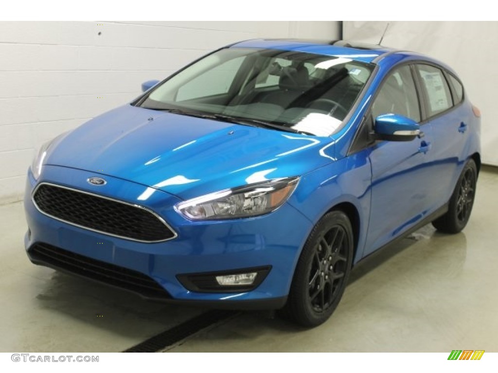 Blue Candy 2016 Ford Focus SE Hatch Exterior Photo #109480038