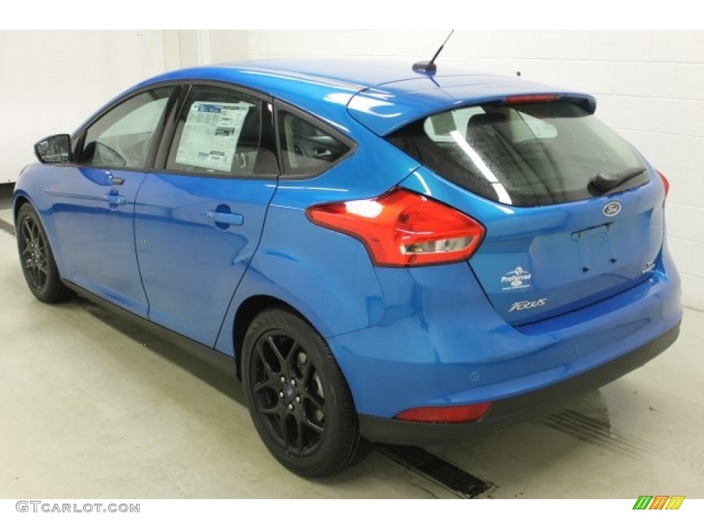 Blue Candy 2016 Ford Focus SE Hatch Exterior Photo #109480053