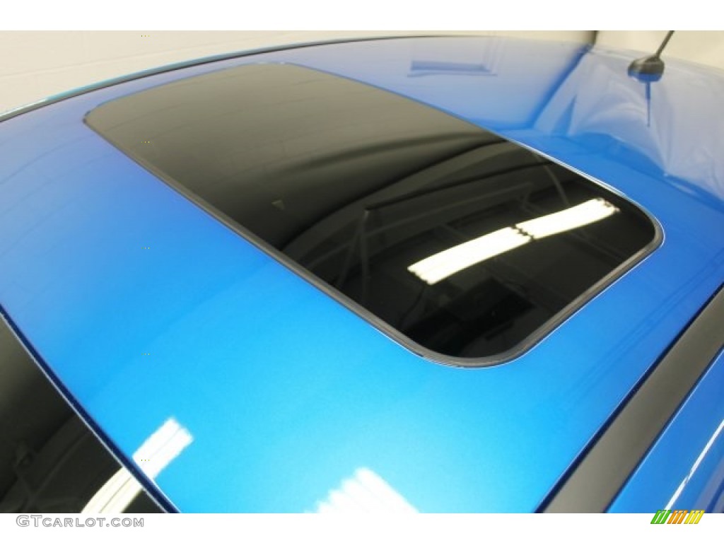 2016 Ford Focus SE Hatch Sunroof Photo #109480078