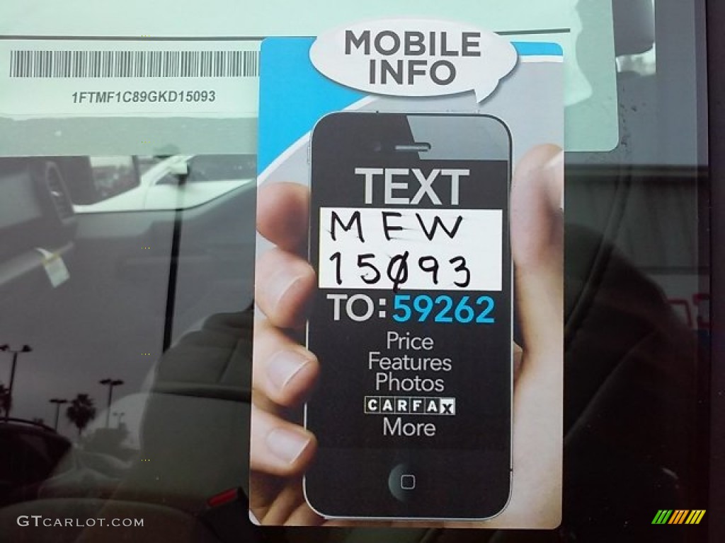 2016 F150 XL Regular Cab - Oxford White / Medium Earth Gray photo #2