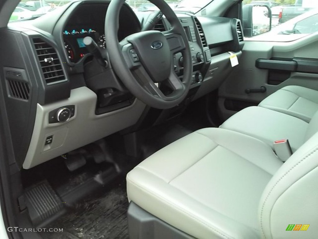 2016 F150 XL Regular Cab - Oxford White / Medium Earth Gray photo #14