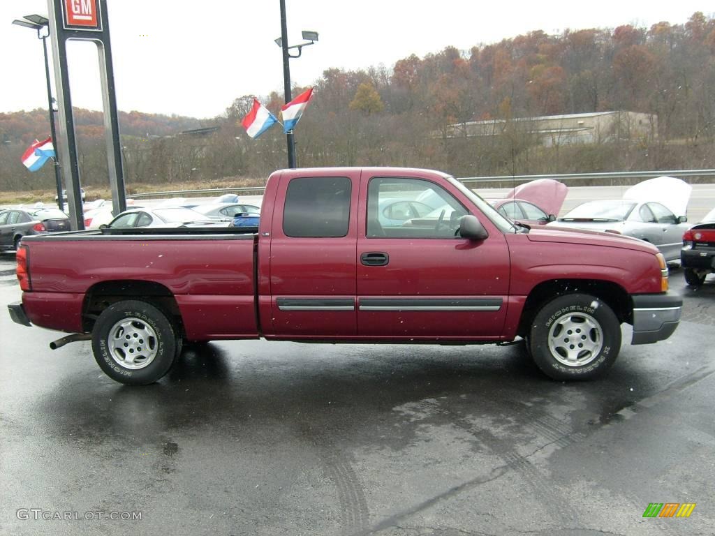 2004 Silverado 1500 LS Extended Cab - Sport Red Metallic / Dark Charcoal photo #6