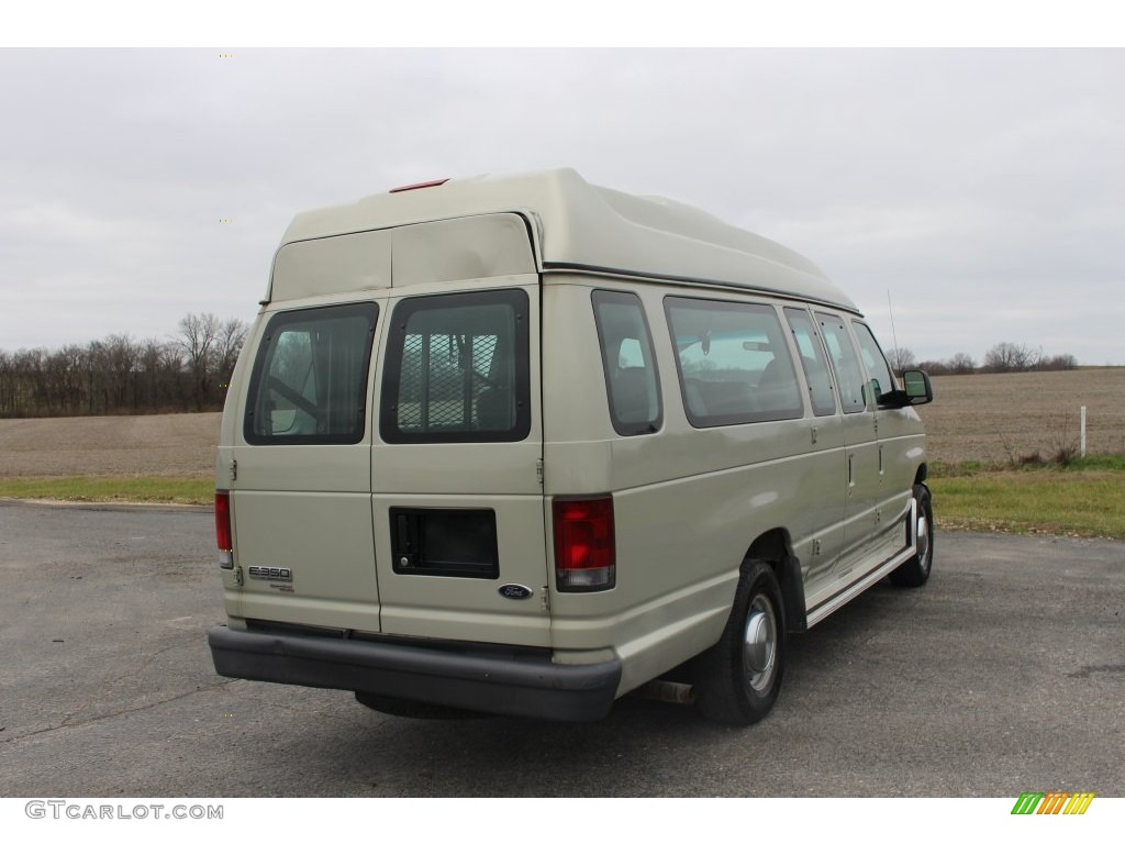 2006 E Series Van E350 XL 15 Passenger - Gold Ash Metallic / Medium Flint Grey photo #7