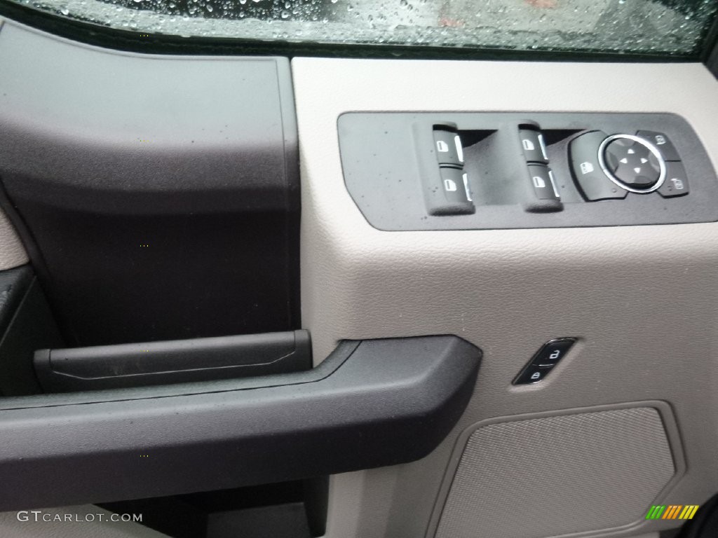 2016 F150 XL SuperCab 4x4 - Shadow Black / Medium Earth Gray photo #10