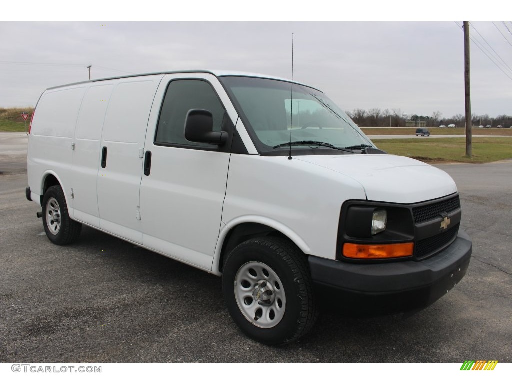 2009 Express 1500 Cargo Van - Summit White / Medium Pewter photo #11