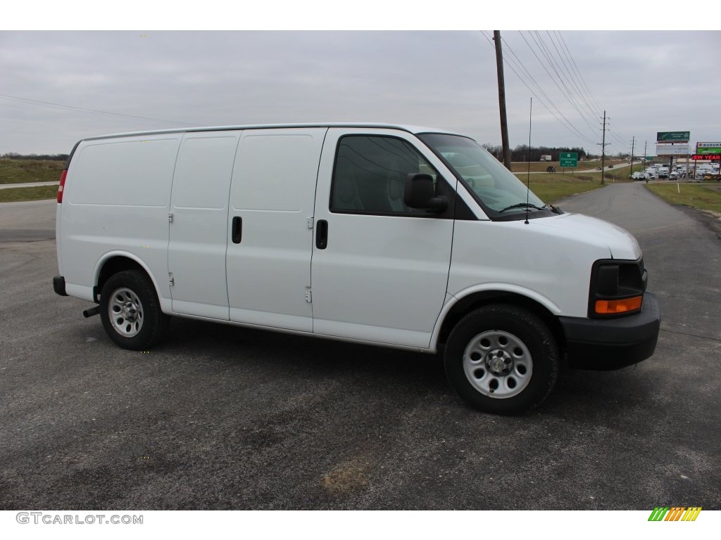 2009 Express 1500 Cargo Van - Summit White / Medium Pewter photo #40