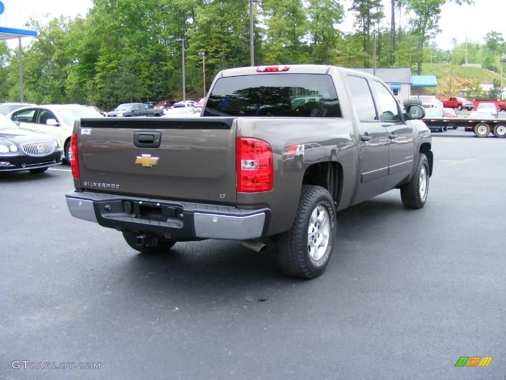 2008 Silverado 1500 Z71 Crew Cab 4x4 - Desert Brown Metallic / Light Cashmere/Ebony Accents photo #4