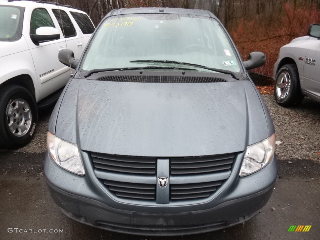 2006 Caravan SE - Magnesium Green Pearl / Medium Slate Gray photo #6