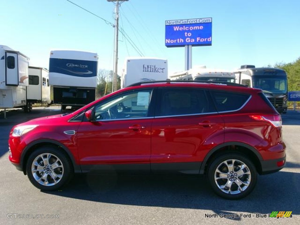 2016 Escape SE 4WD - Ruby Red Metallic / Medium Light Stone photo #2