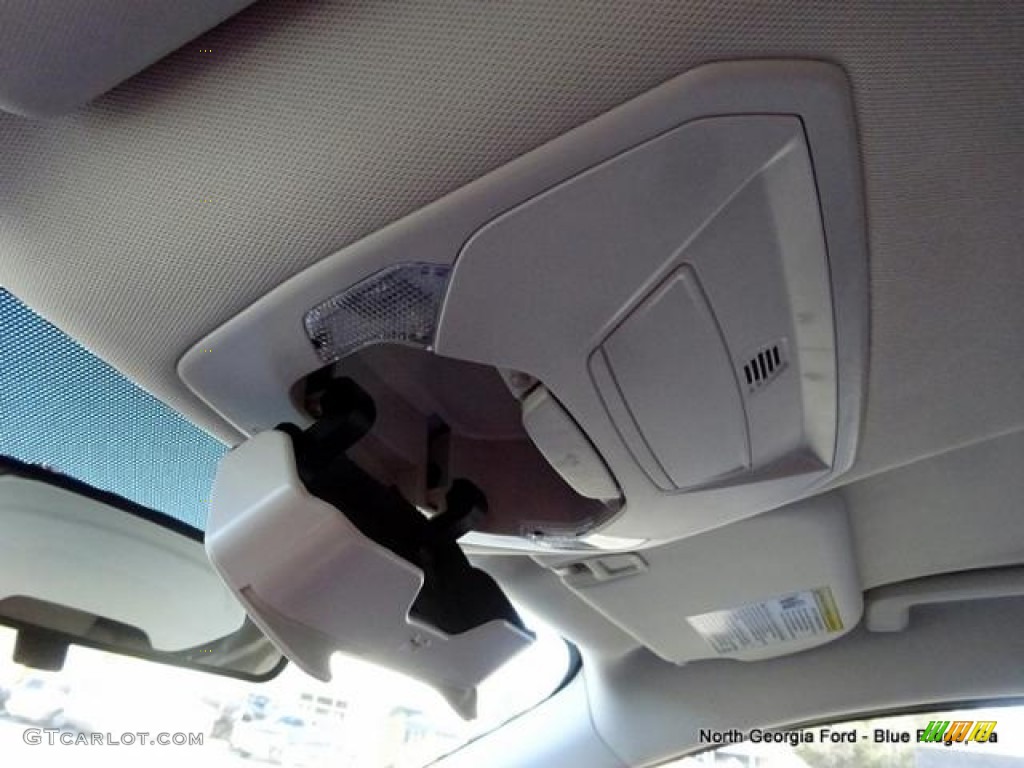 2016 Escape SE 4WD - Ruby Red Metallic / Medium Light Stone photo #25